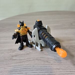 Fisher-Price Imaginext DC Super Friends Fire Blast Batman Action Figure & Cannon